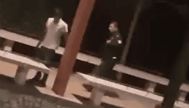 Policía es señalado por presunto robo de celular en el malecón de Gaviotas