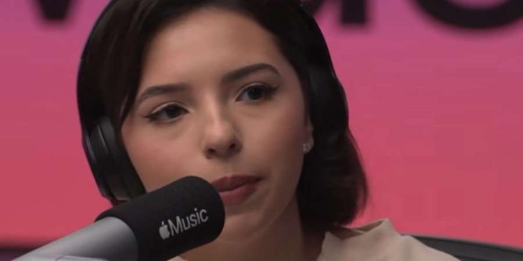 Ángela Aguilar lamenta que se hable más de su vida personal que de su música