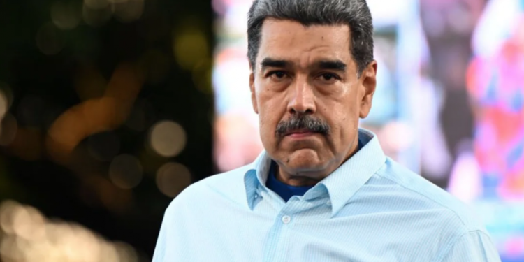 «Alito» Moreno interpone denuncia contra Nicolás Maduro en la FGR