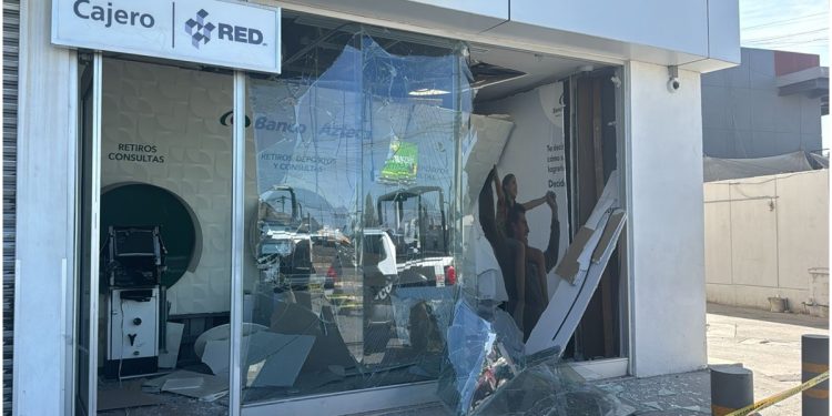 Intento de robo con explosivo a cajero en Tulancingo deja solo daños materiales