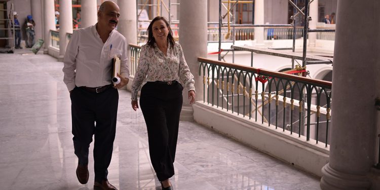 Rocío Nahle supervisa rehabilitación histórica del Palacio de Gobierno