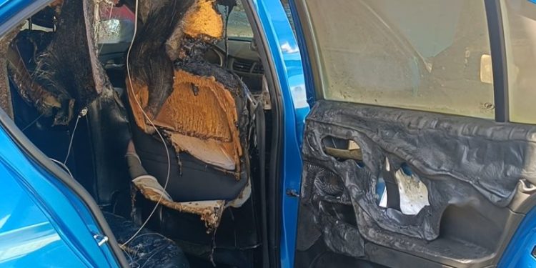 Sujetos incendian y disparan contra vehículo en Gaviotas Norte