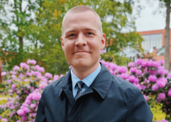 Fallece diputado finlandés Eemeli Peltonen en el Parlamento de Helsinki