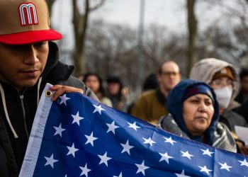Gobierno de Trump reporta más de 300 mil arrestos de indocumentados en primeros seis meses de 2025