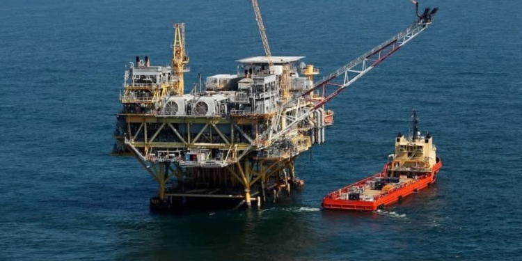 En Campeche sujetos armados irrumpen en plataforma de Pemex