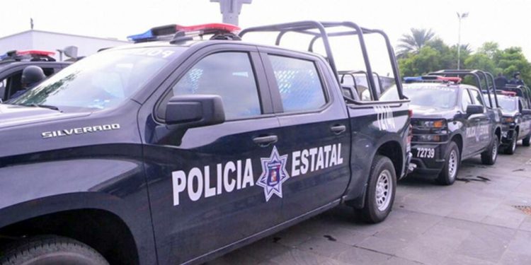 Asaltan a policías municipales en Jalapa; les roban patrulla y armamento