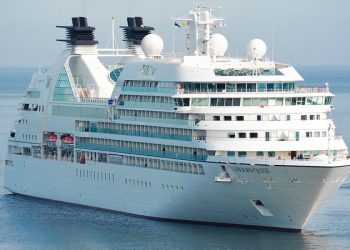 Hombre salta de crucero en Puerto Rico para evadir pago de deudas de apuestas