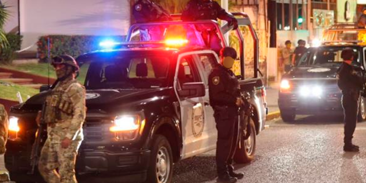 FIRT Olmeca detiene a cuatro presuntos delincuentes y asegura vehículo robado en Macuspana