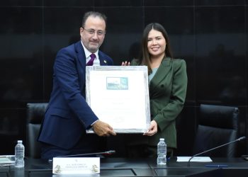 En un hecho histórico, el Senado de la República abre sus puertas a las y los agentes aduanales: Anahí González