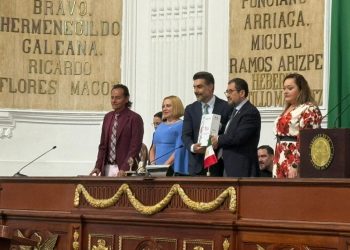 Brugada entrega Informe de Gobierno; Sesma asume la presidencia del Congreso