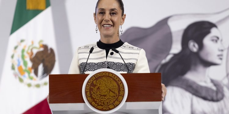 Sheinbaum adelanta presentación del Paquete Económico 2026