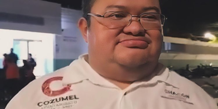 17 de Septiembre podría ser el primer informe y último día de presidente de Jose Luis Chacón en Cozumel, ciudadanos lo quieren fuera