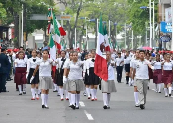 Más de 30 contingentes escolares participarán en el desfile cívico-militar