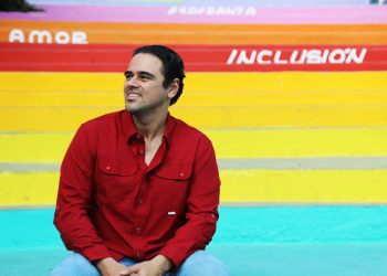 A un mes de lamentos y justificaciones Enrique Baños rector de UT Cancún sigue sin aclarar cuánto y de dónde salió el recurso de sus viajes por el mundo