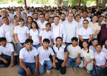 Impulsan mejoras en el Cobay Tizimín: nuevo laboratorio, sala de cómputo y cancha de fut-7