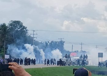 Reprimen a trabajadores en Cárdenas tras bloqueo carretero