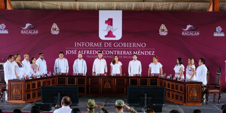 Mara Lezama reafirma apoyo al crecimiento de Bacalar en informe de José Alfredo Contreras Méndez