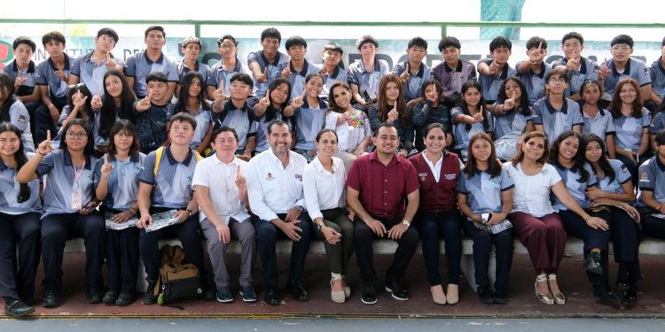 Arranca en Cancún la primera Asamblea Nacional para informar sobre la Beca Universal “Benito Juárez”