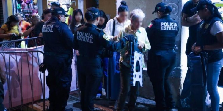 Festejos patrios concluyen sin incidentes en la Plaza Grande y con saldo controlado en el interior del estado