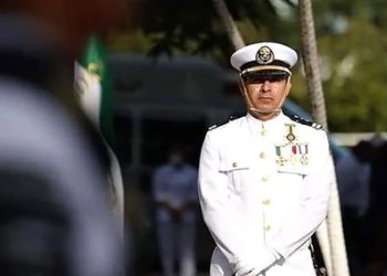 Detienen a alto mando naval Manuel Roberto Farías y otros implicados en red de huachicol