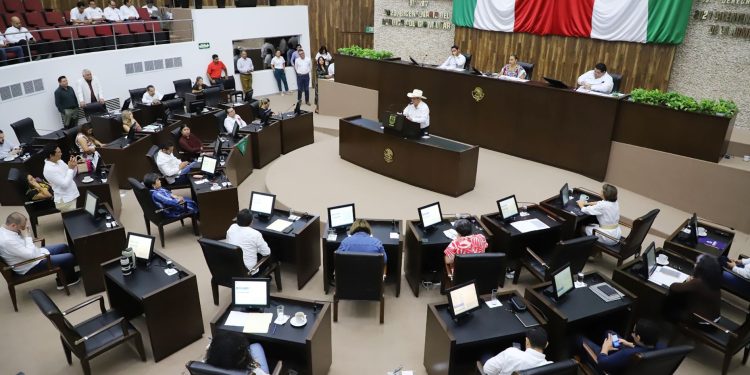 Yucatán arranca periodo legislativo con llamado a la unidad y trabajo por el bienestar ciudadano