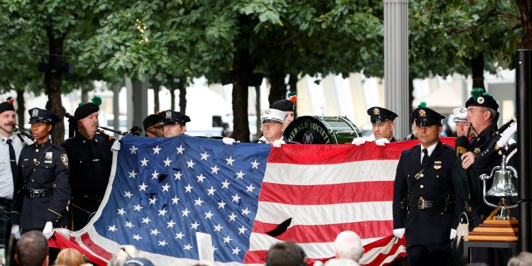 Trump encabeza homenaje a víctimas del 11 de septiembre en el Pentágono