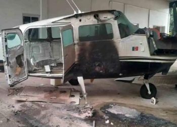 Ataques simultáneos en Michoacán dejan tres muertos y daños a aeronaves