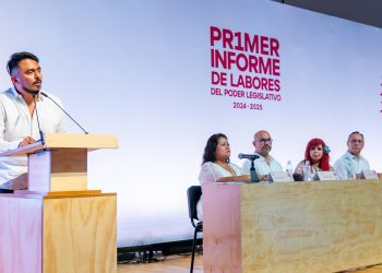 Layda Sansores, acudió a la Sesión Solemne del Primer Informe de Actividades de la 65 Legislatura del Congreso Estatal