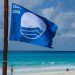 Cancún recolecta 10 mil toneladas de sargazo y renueva siete distintivos Blue Flag