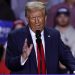Trump iniciará en octubre la renegociación del T-MEC con México y Canadá