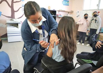 Aplicarán 33 mil vacunas contra el VPH en población escolar