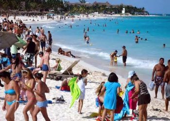 Quintana Roo genera casi 2,000 MDD en derrama turística durante el verano