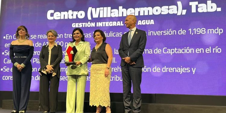 ‘DOÑA YOLI’ SE COMPRA PREMIO PATITO, OSUNA YA SUPERÓ A EVARISTO COMO LA GOBERNANTE MÁS REPUDIADA