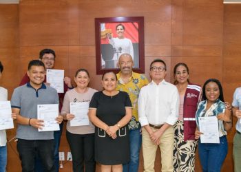 SEQ otorgó seis plazas a maestros y maestras de música de comunidades rurales
