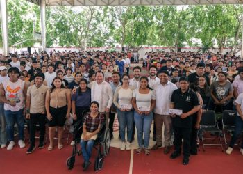 Inicia en Yucatán entrega de tarjetas del programa Jóvenes Construyendo el Futuro