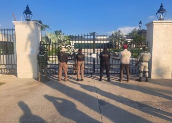 Aseguran propiedades de empresario en Altozano: hallan helicóptero, vehículos de lujo y animales exóticos en Villahermosa