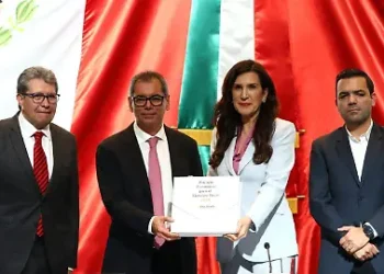 Hacienda entrega Paquete Económico 2026: 3% del PIB será para programas sociales