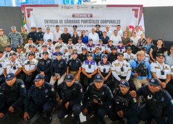Entregan Mara Lezama y Ana Paty Peralta, 725 cámaras corporales a la policía de Benito Juárez para reforzar seguridad y transparentar la actuación policial
