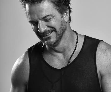 Ricardo Arjona vuelve con todo