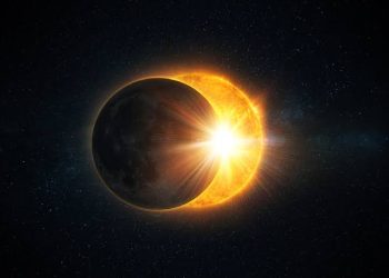Eclipse lunar total este mes