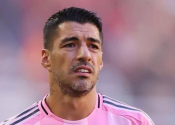 Luis Suárez sancionado por escupir a miembro del cuerpo técnico del Seattle Sounders