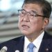 Renuncia el Primer Ministro de Japón tras Escándalos y Baja Popularidad