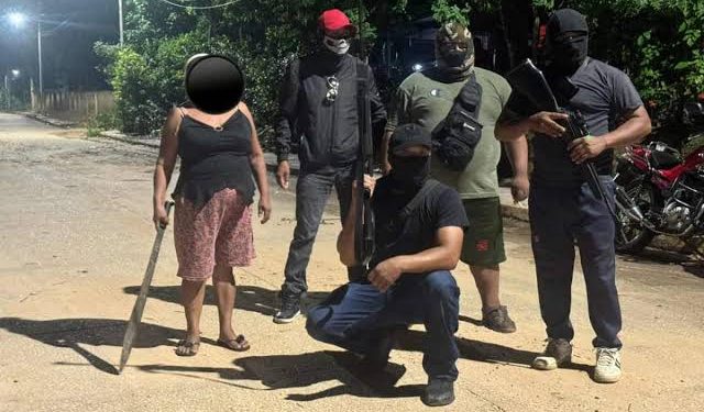 Pobladores de Oteapan se arman ante la inseguridad