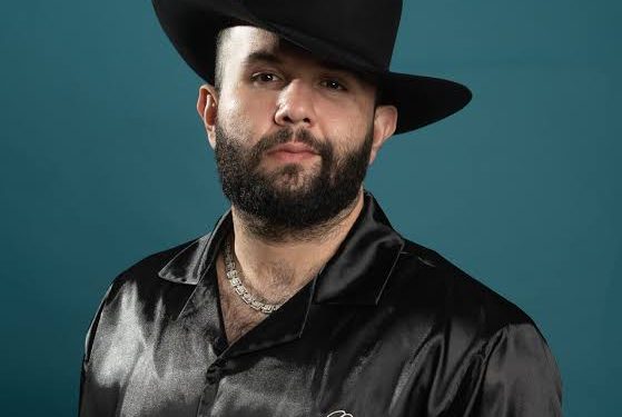Carín León hará historia en The Sphere de Las Vegas.
