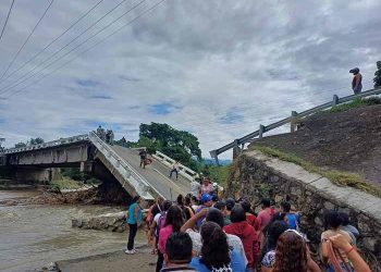 Ataque Armado en Espinal, Veracruz: Un Agente de Tránsito Muerto y Otro Herido