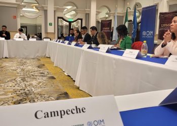 Campeche expone sus avances en atención a migrantes durante encuentro nacional