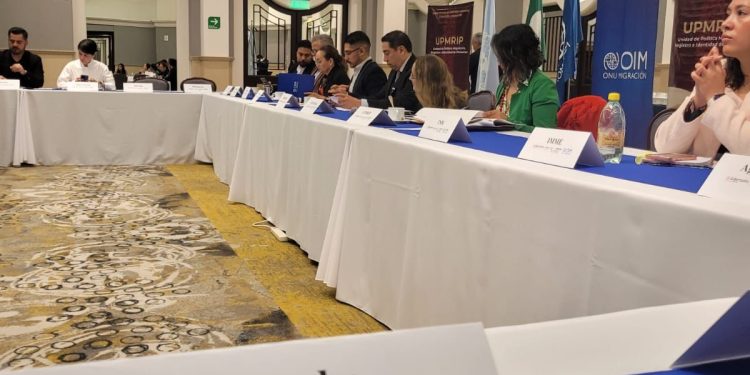 Campeche expone sus avances en atención a migrantes durante encuentro nacional