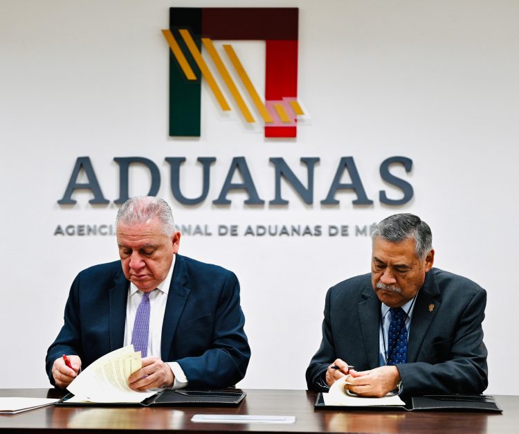 Agencia de Aduanas que dirige Rafael Marín firma convenio con la universidad de Nuevo León