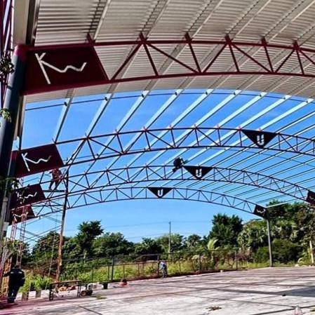 Presidenta de #Uman pierde el piso, pone su nombre en obras públicas y dispone de los recursos como propios, acciones sin sentido muy al estilo de la 4T