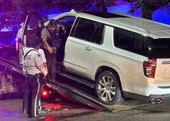 Culiacán: Atacan con ponchallantas a la camioneta blindada del secretario de Seguridad Pública